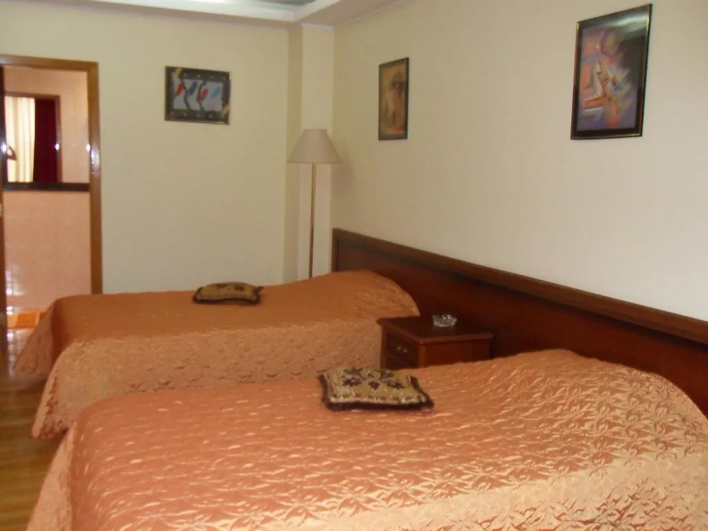 ***  Hotel Green Forum ブカレスト ルーマニア