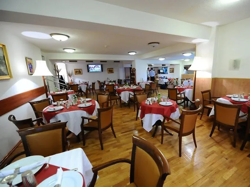 Hotel Green Forum Bucarest 3*,