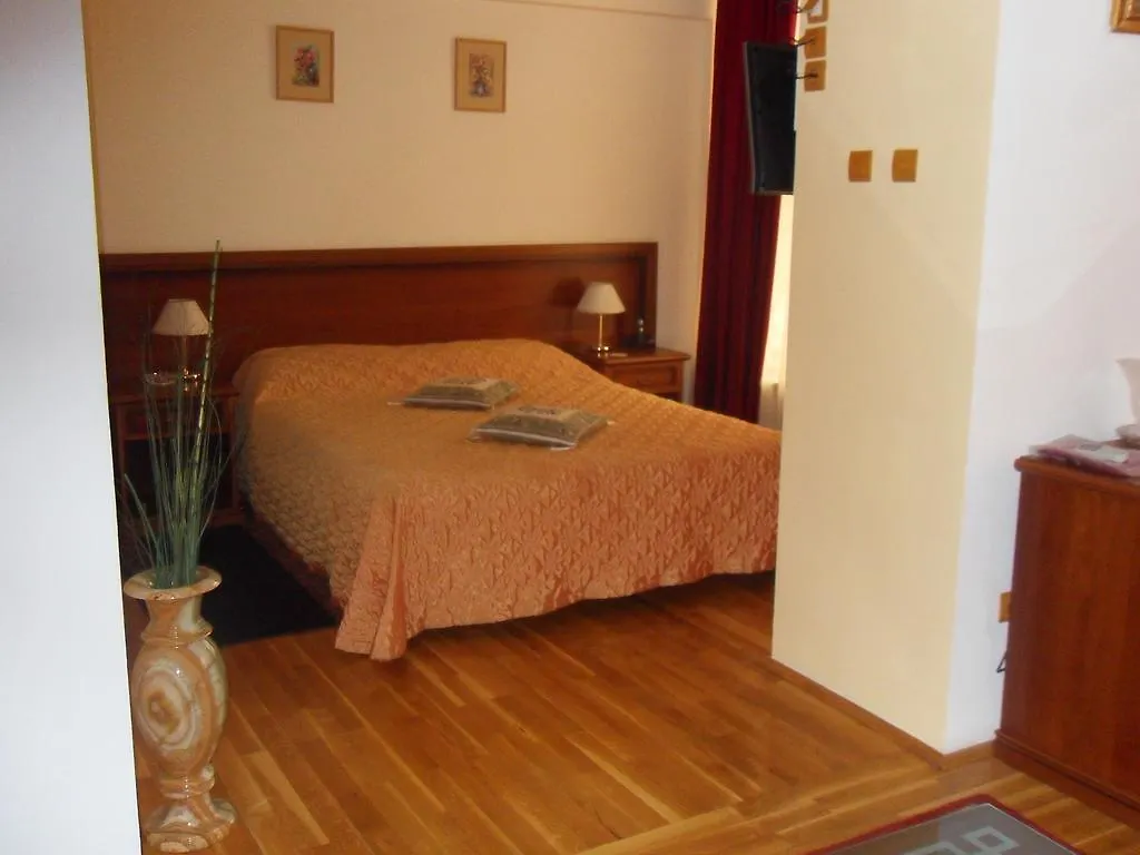 Hotel Green Forum Бухарест 3*,  Румыния
